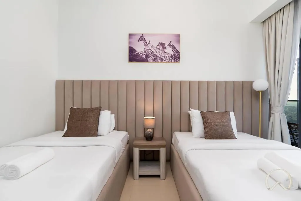 Luxurious 3Br In Act 1 Act 2 With Burj Khalifa View Apartment Dubai