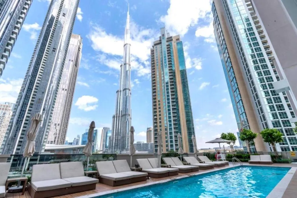 Luxurious 3Br In Act 1 Act 2 With Burj Khalifa View Apartment Dubai