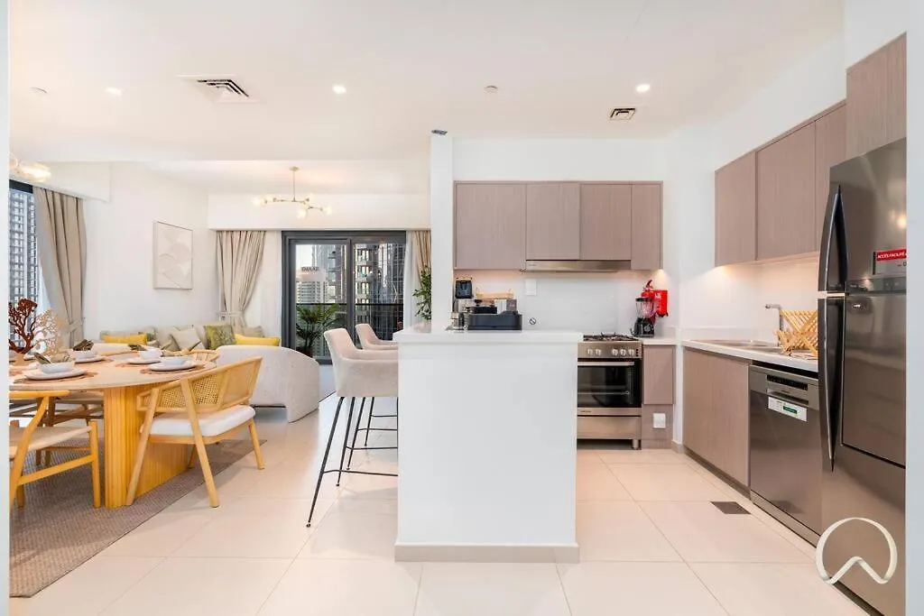 Luxurious 3Br In Act 1 Act 2 With Burj Khalifa View Apartment Dubai