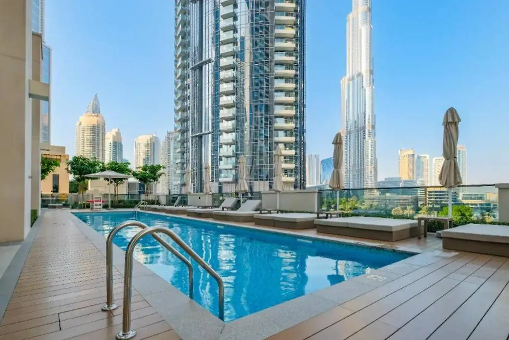 Luxurious 3Br In Act 1 Act 2 With Burj Khalifa View Apartment Dubai