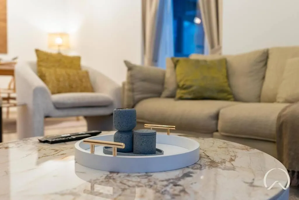 Luxurious 3Br In Act 1 Act 2 With Burj Khalifa View Apartment Dubai